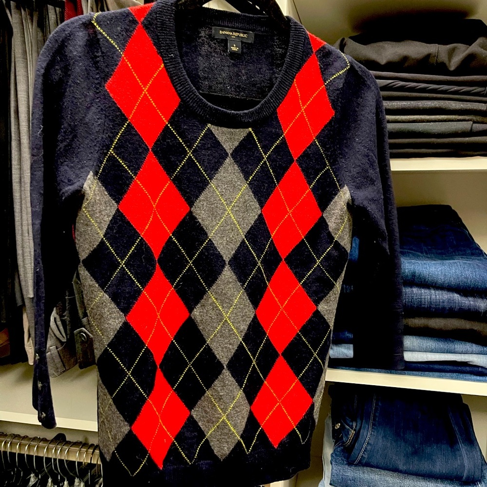 Banana Republic 100% pure lambs wool sweater